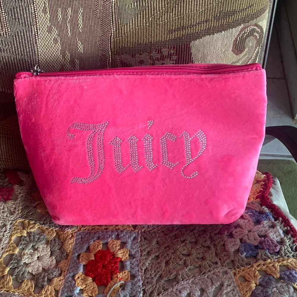 Juicy Couture cosmetic bag NWT